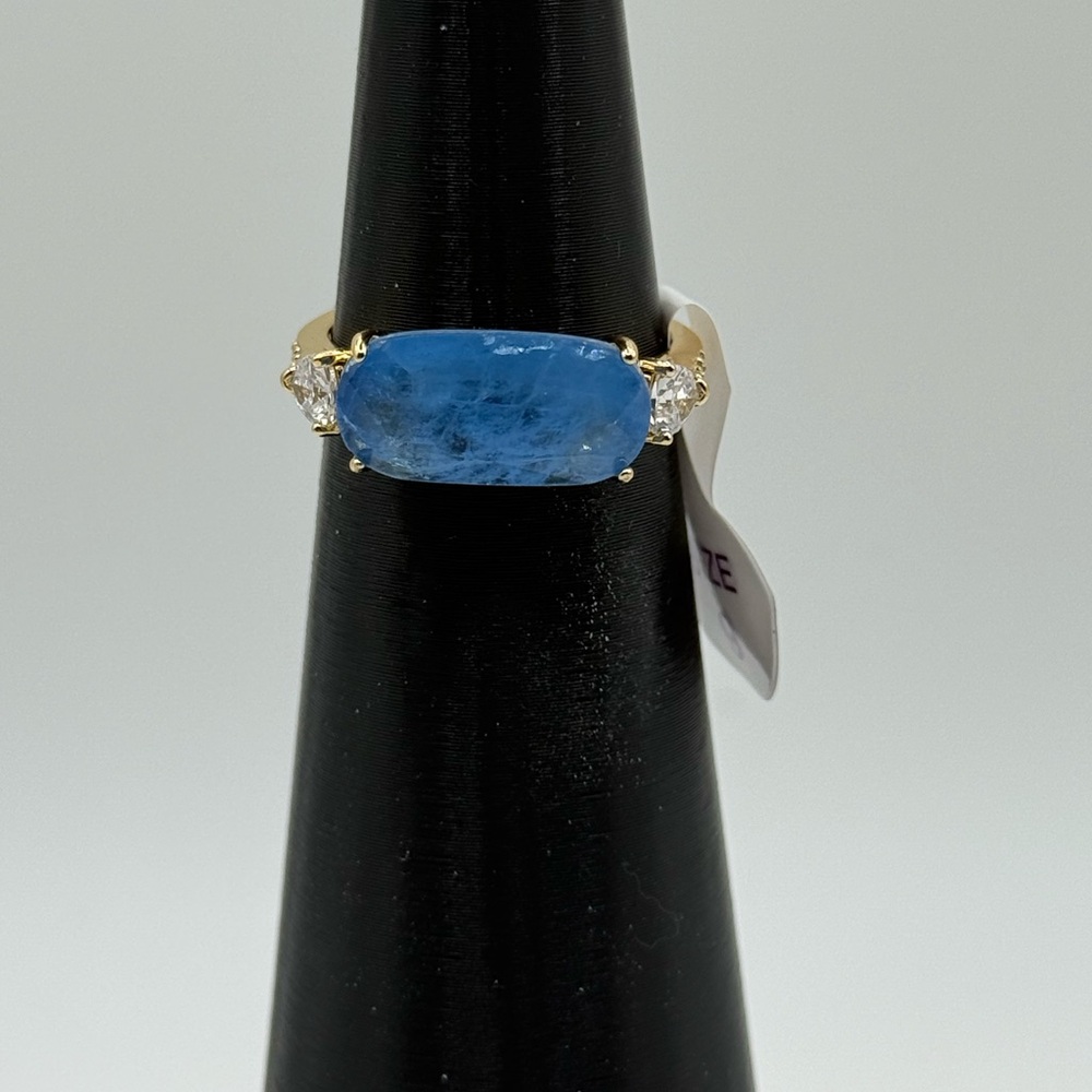 She Is A Leap Of Faith -Size 9